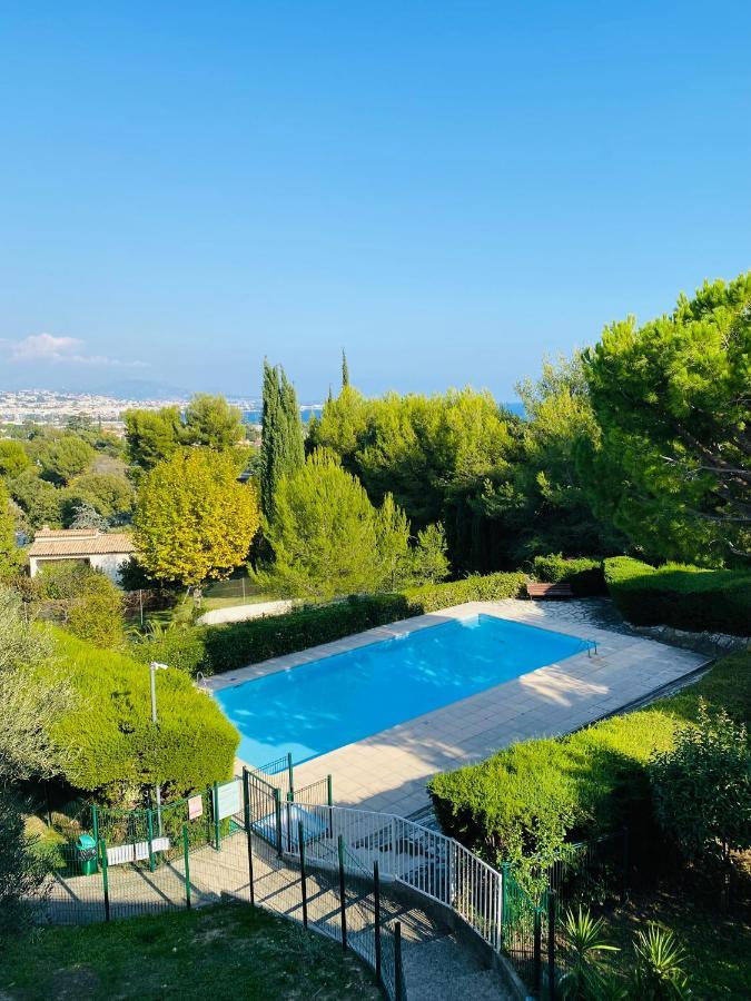 Appartement Cote D'Azur Plage - Piscine - Tennis Villeneuve-Loubet Buitenkant foto