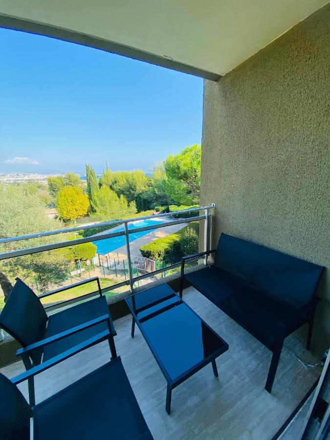 Appartement Cote D'Azur Plage - Piscine - Tennis Villeneuve-Loubet Buitenkant foto