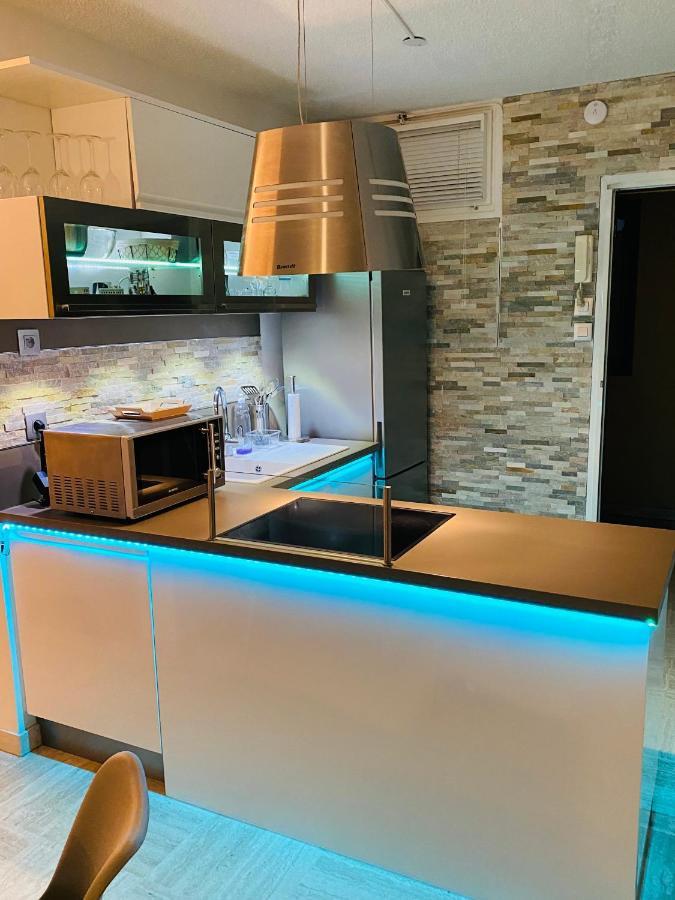 Appartement Cote D'Azur Plage - Piscine - Tennis Villeneuve-Loubet Buitenkant foto